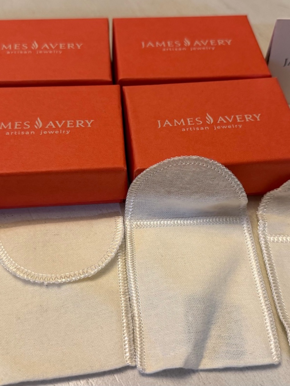 James Avery box & pouch dustbags bundle
